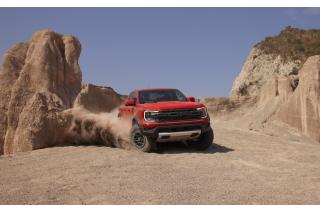 Το νέο Ranger Raptor ξαναγράφει τους Off-Road κανόνες